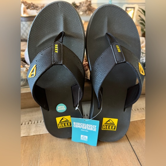 Reef Men's Phantoms TQT Flip-Flops Sandals, Black/Yellow, NWT, Size 10 (EUR 43) - Picture 2 of 10